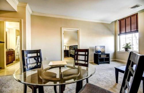 Downtown Baltimore Apartment | Convention center apartments free indoor parking