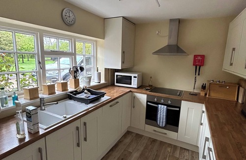 Tonbridge House | Converted Barn in a peaceful rural setting, family friendly, Collier Street TN12