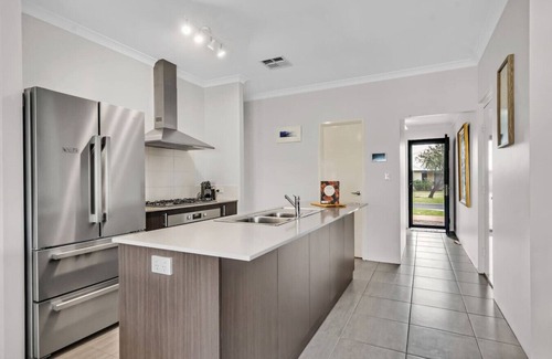 Eaton Apartment | Cooinda Happy Place — 3BR Home with Pool