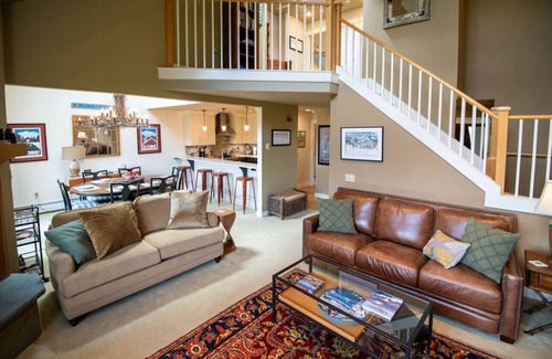 Ludlow House | Cook, Solitude L-302