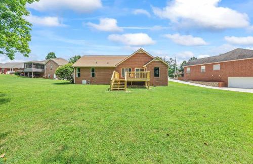 Cookeville House | Cookeville Family Retreat 3BR Home with Yard Close to TTU & Town