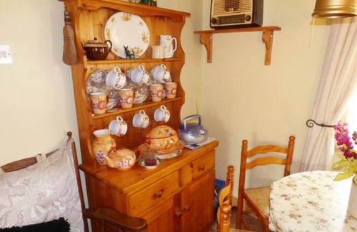 Ballyshannon Cottage | COOKIES COTTAGE, pet friendly in Ballyshannon, County Donegal