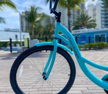 Singer Island Apartment | Cool Breeze Home -steps to the beach with Pool!