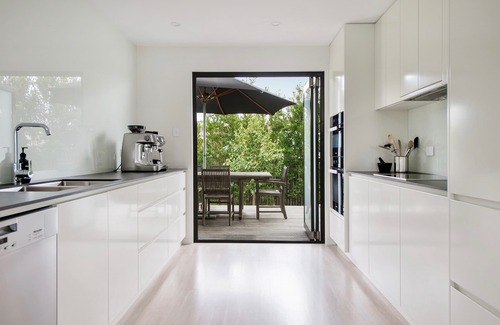 North Haven Cottage | 'Cool' quality dog friendly seaside cottage Greater Port Macquarie