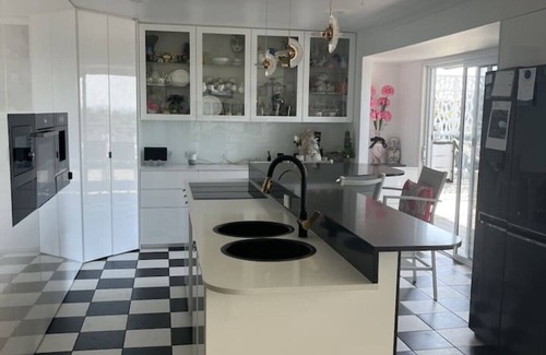 Banora Point House | "Coolangatta's Seaview Compound" on the Tweed