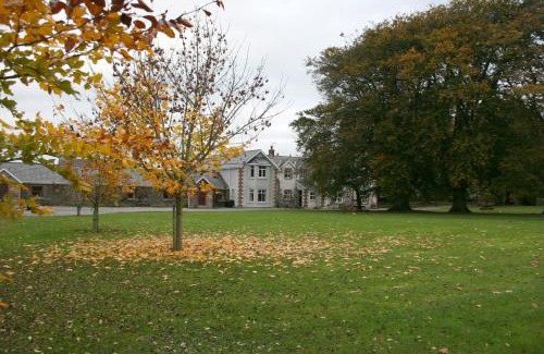 Arless House | Coolanowle Self Catering Holiday Accommodation