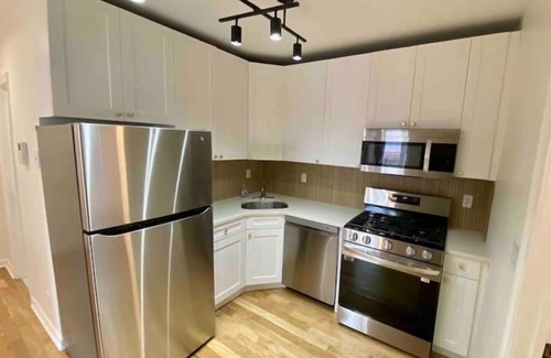 Communipaw Apartment | Coolest Digs in Jersey City