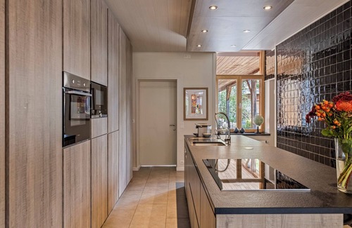 Sint-Jozef House | Coolhuys , your home in Bruges away from home.