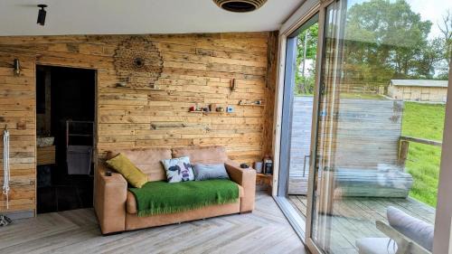 Doddiscombsleigh House | Coombe Park - Retreat