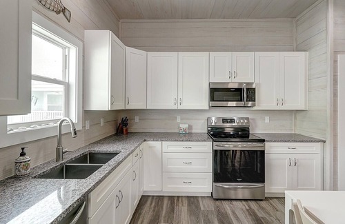 Rockport House | Copano Breeze 3 Bedroom Home by RedAwning