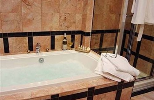 Ivoryton Hotel | Copper Beech Inn