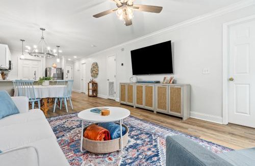 Auburn Apartment | Copper on Ross - Modern and Remodeled