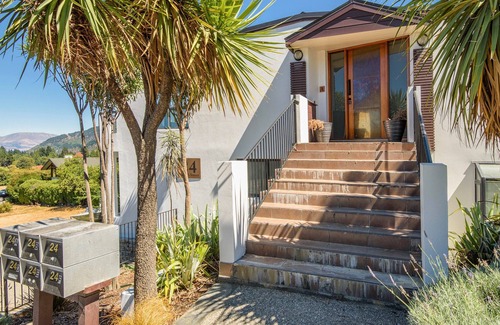 Queenstown Cottage | COPPER RIDGE VIEWS - QUEENSTOWN APARTMENT (UNIT B) in Queenstown