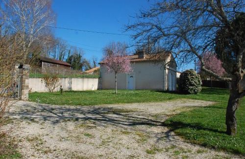 Tocane-Saint-Apre House | COQUETTE MAISON