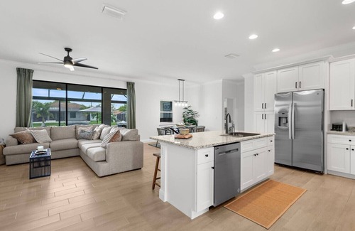Pelican House | Coral Soleil Haus|Gulf Access|Heated Pool|Fishing|Boating|Family Friendly|