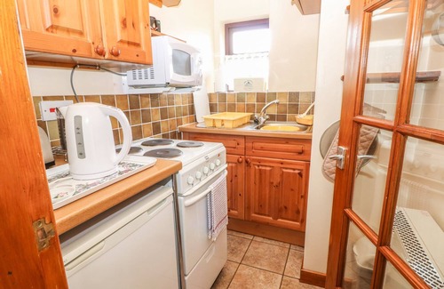 Stoke-on-Trent Cottage | CORDWAINER COTTAGE, romantic, character holiday cottage in Bagnall