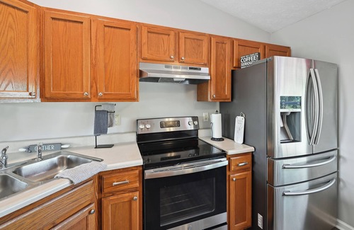 Corinth House | Corinth Getaway w/Deck ~ 11 Mi to Ark Encounter!