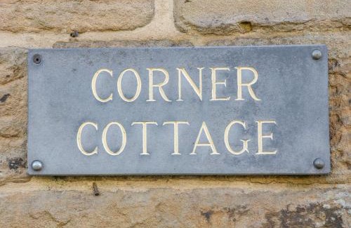Tideswell House | Corner Cottage