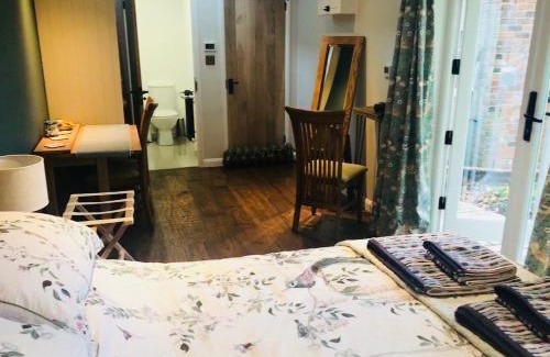 Dunmow Bed & Breakfast | Corner House Luxury BnB