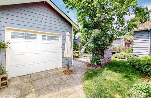 Alameda Apartment | Cornflower Cottage