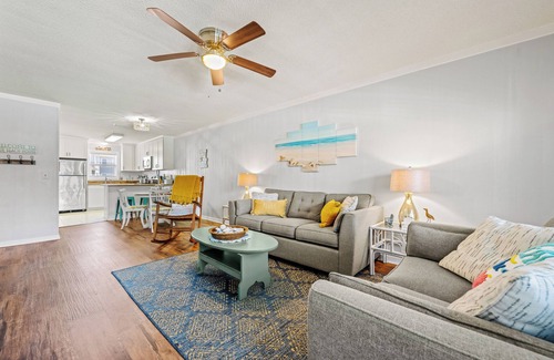 Ocean Sands Condo | Corolla Condo: 350 Ft to Beach, Community Pool Access at Indian Summer Condos