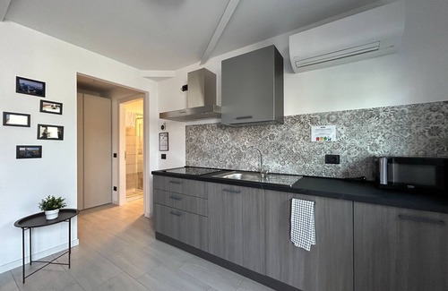 Bergamo Apartment | Corridoni 33 Standard - Properties and Rent Solutions