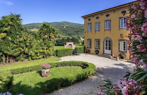 Badia Cantignano Villa | Coselli's luxury Villas