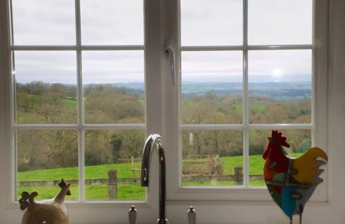 Cullompton Cottage | Coshes Garden Cottage with amazing views of the Devon country side