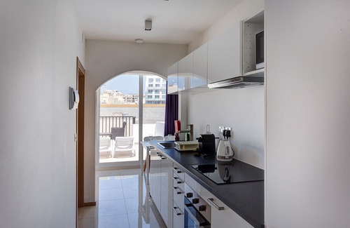 Gzira Apartment | Cosy 1BR Penthouse with Terrace, Great Location