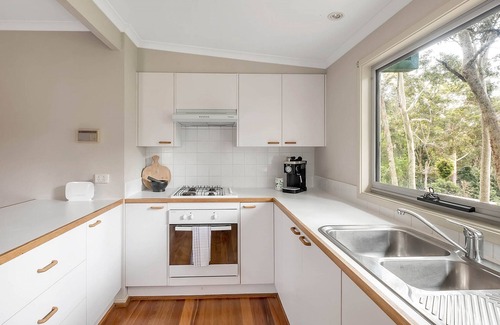Lilli Pilli House | Cosy 2-Bed Cottage Amongst the Trees