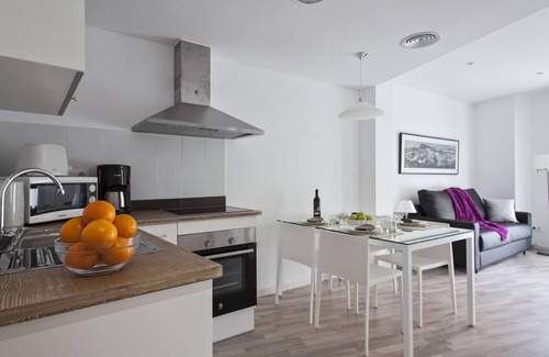 Sants-Badal Apartment | Cosy 2 bedroom next to the Magic Fountain