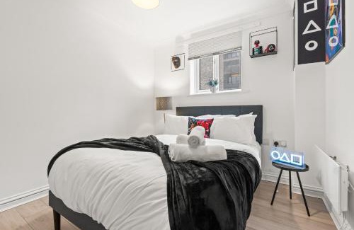 Poplar House | Cosy 3Bed- Sleeps 6 - 02 Arena Canary Wharf Station- Perfect for Contractors, Families and Groups
