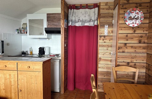 Montgellafrey Apartment | Cosy apartment 28m2 Saint François Longchamp at the foot of the slopes with garage