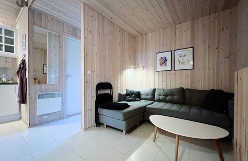 Vagur Cottage | Cosy and new cottage with two bedrooms (Cottage E)