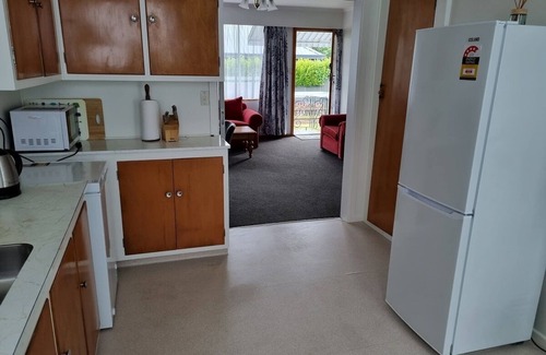 Invercargill House | Cosy and Warm. Centrally located to all Invercargill has to offer.