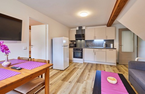 Rudnik Apartment | Cosy apartment for 5 people with WIFI, TV, patio, panoramic view and parking