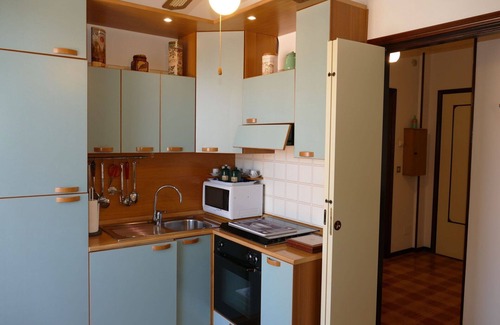 Lavina Apartment | Cosy apartment for 5 people with A/C, WIFI, balcony, pets allowed and parking