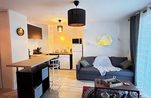 Gretz-Armainvilliers Apartment | Cosy apartment a stone's throw from Disney