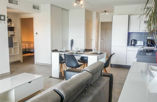 Latour-Bas-Elne Apartment | Cosy apartment for 4 guests with A/C, WIFI, TV, terrace and parking