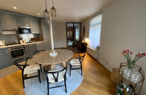 Sint-Gillis Apartment | Cosy apartment between St-Gilles and Ixelles.