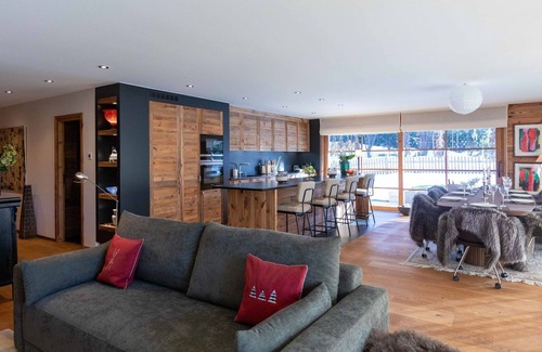 Villars-sur-Ollon Apartment | Cosy apartment for 10 people with hot tub, WIFI, TV and parking