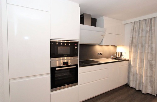 Distelberg Apartment | Cosy apartment for 4 guests with WIFI, TV, patio, panoramic view and parking