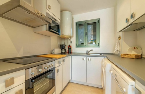Cala Carbo Apartment | Cosy apartment for 4 guests with A/C, WIFI, TV, patio and parking