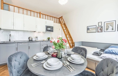 Nove Mesto Apartment | Cosy apartment for 5 people with WIFI, TV, pets allowed and parking