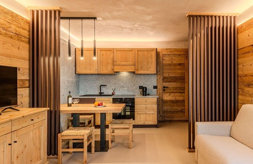 Giustino Apartment | Cosy apartment for 6 people with WIFI, TV, balcony and parking