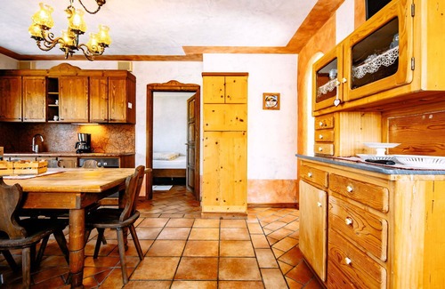 Coredo Apartment | Cosy apartment for 6 people with WIFI, TV, terrace, pets allowed and parking