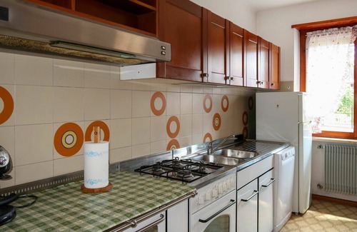 Coredo Apartment | Cosy apartment for 6 people with WIFI, TV, patio, pets allowed and parking