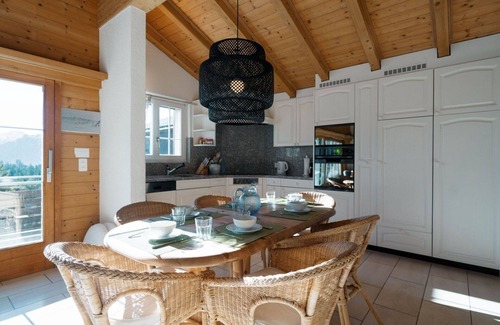 Mitloedi Apartment | Cosy apartment for 8 people with WIFI, TV, balcony and pets allowed