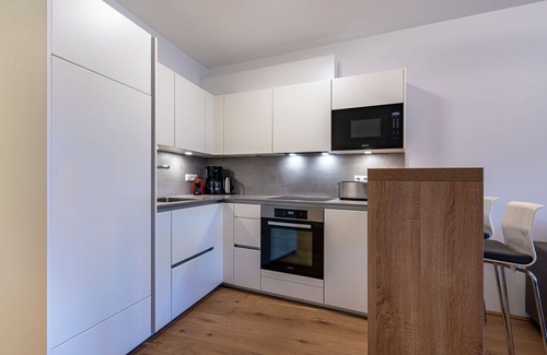 Annenheim Apartment | Cosy apartment for 3 people with WIFI, TV, balcony and parking