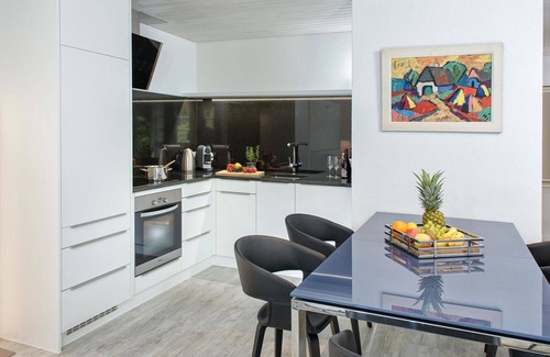 Lenzerheide Apartment | Cosy apartment for 4 guests with TV, balcony and pets allowed